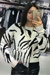 Zebra Desen Eteği Püskül Detaylı Zebra Kazak-Zebra