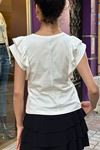 Yuvarlak Yaka İnci Detaylı Kolları Volanlı Bluz-Beyaz